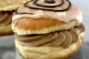 schoko-rum-krapfen
