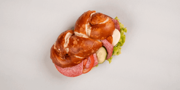 Laugezopf mit Salami – Bild 5