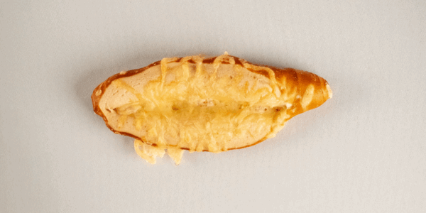 Laugenstange mit Emmentaler überbacken – Bild 4